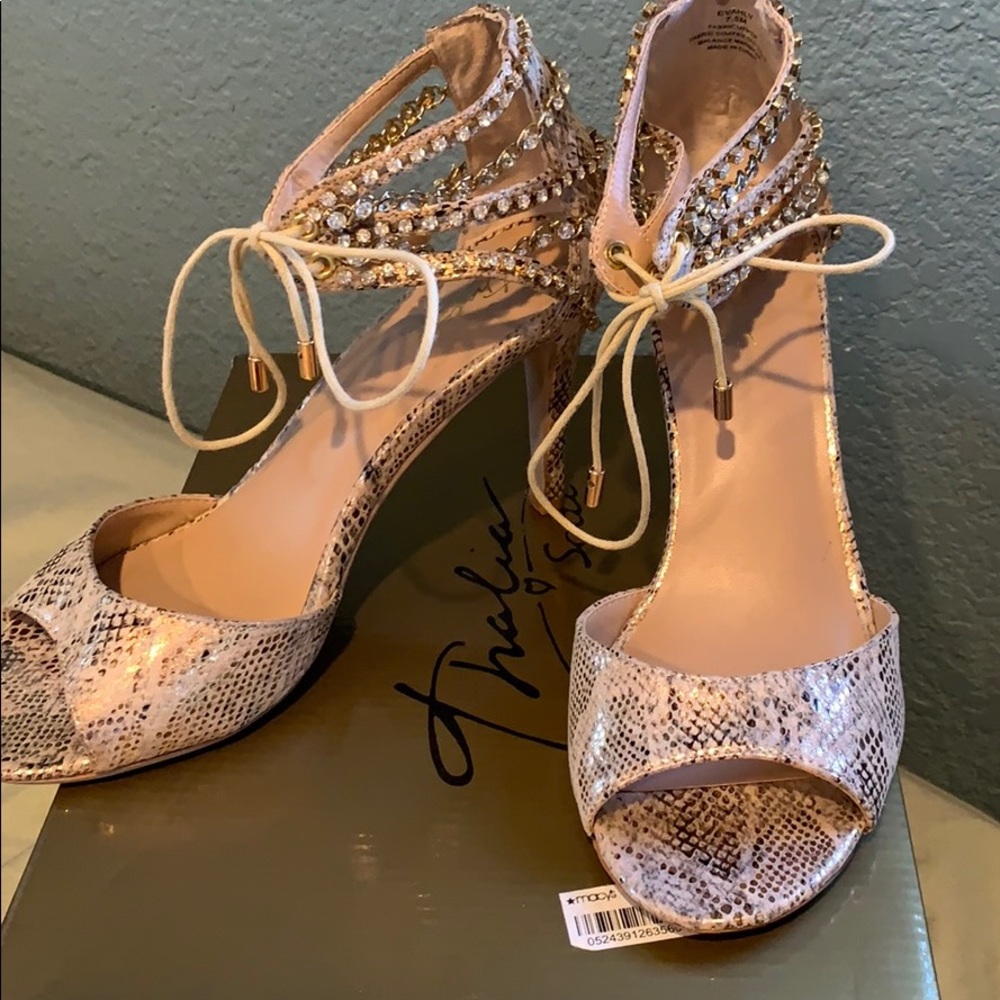 Snake print open toe heels - Picture 2 of 3